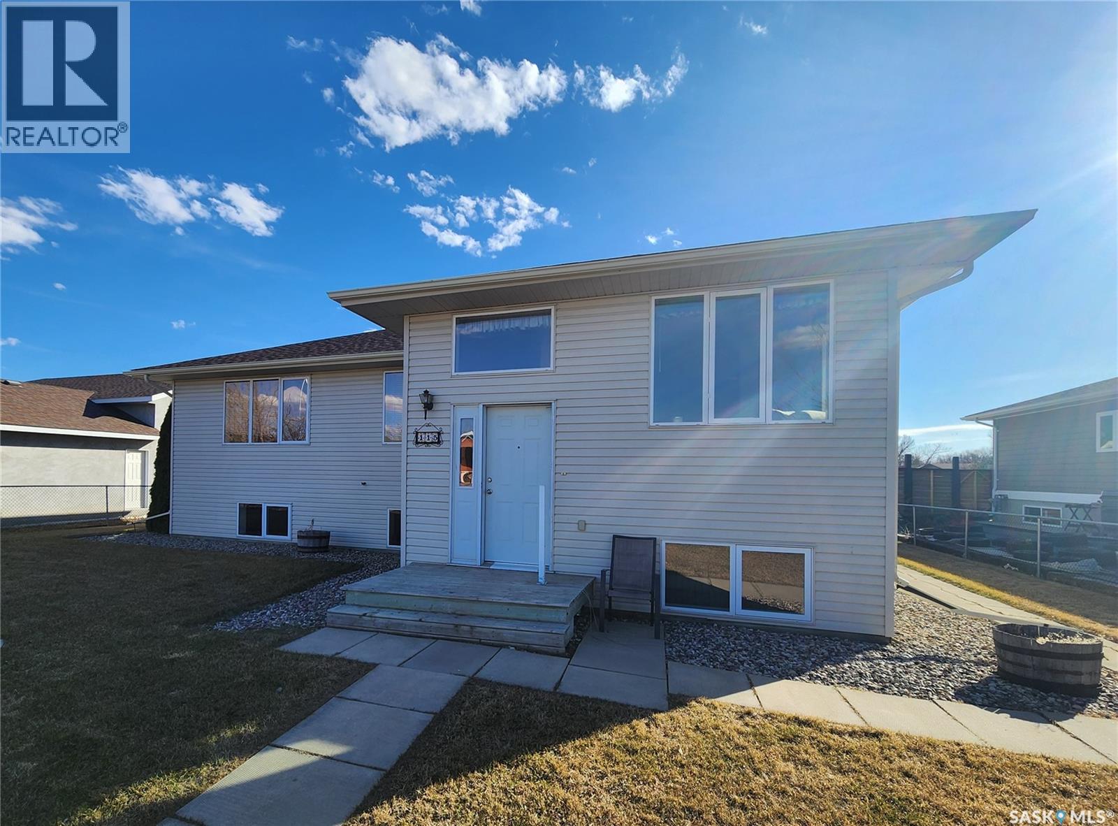 115 Carson BAY, Lampman, Saskatchewan