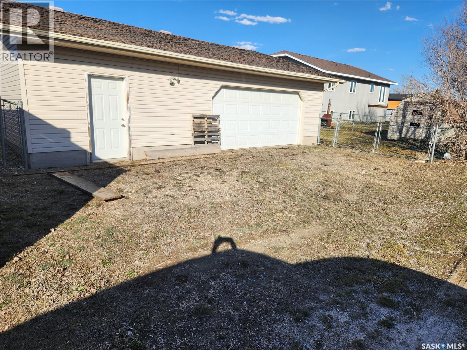 115 Carson Bay, Lampman, Saskatchewan  S0C 1N0 - Photo 48 - SK029725