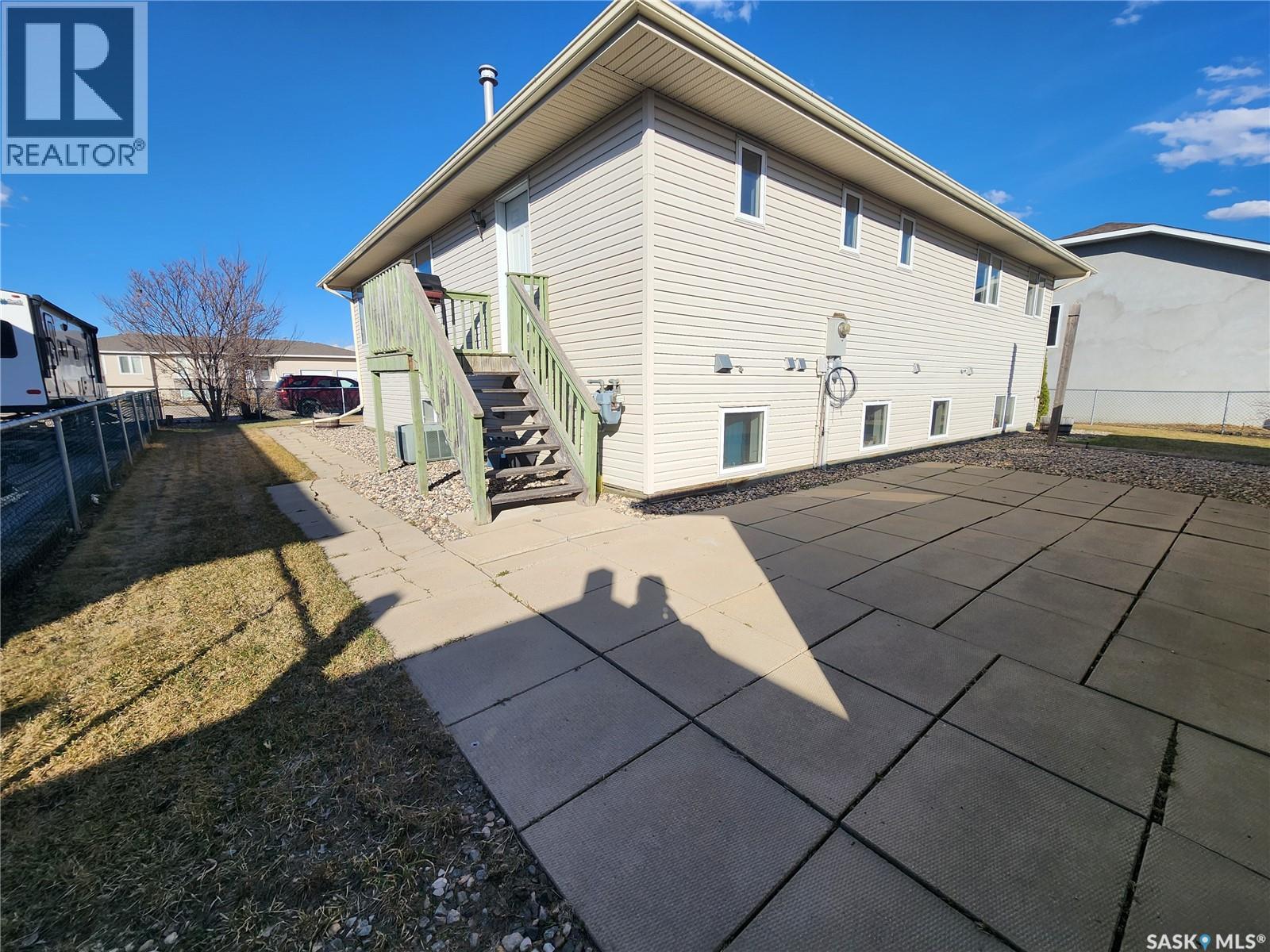 115 Carson Bay, Lampman, Saskatchewan  S0C 1N0 - Photo 46 - SK029725