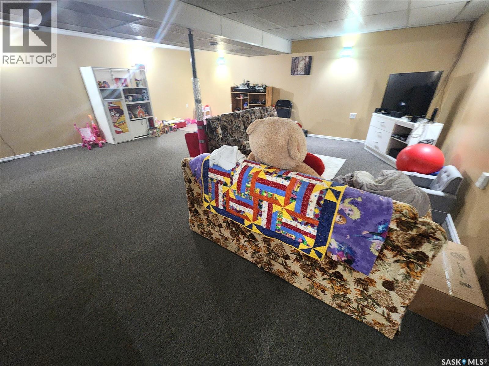 304 Second Avenue E, Lampman, Saskatchewan  S0C 1N0 - Photo 28 - SK030695