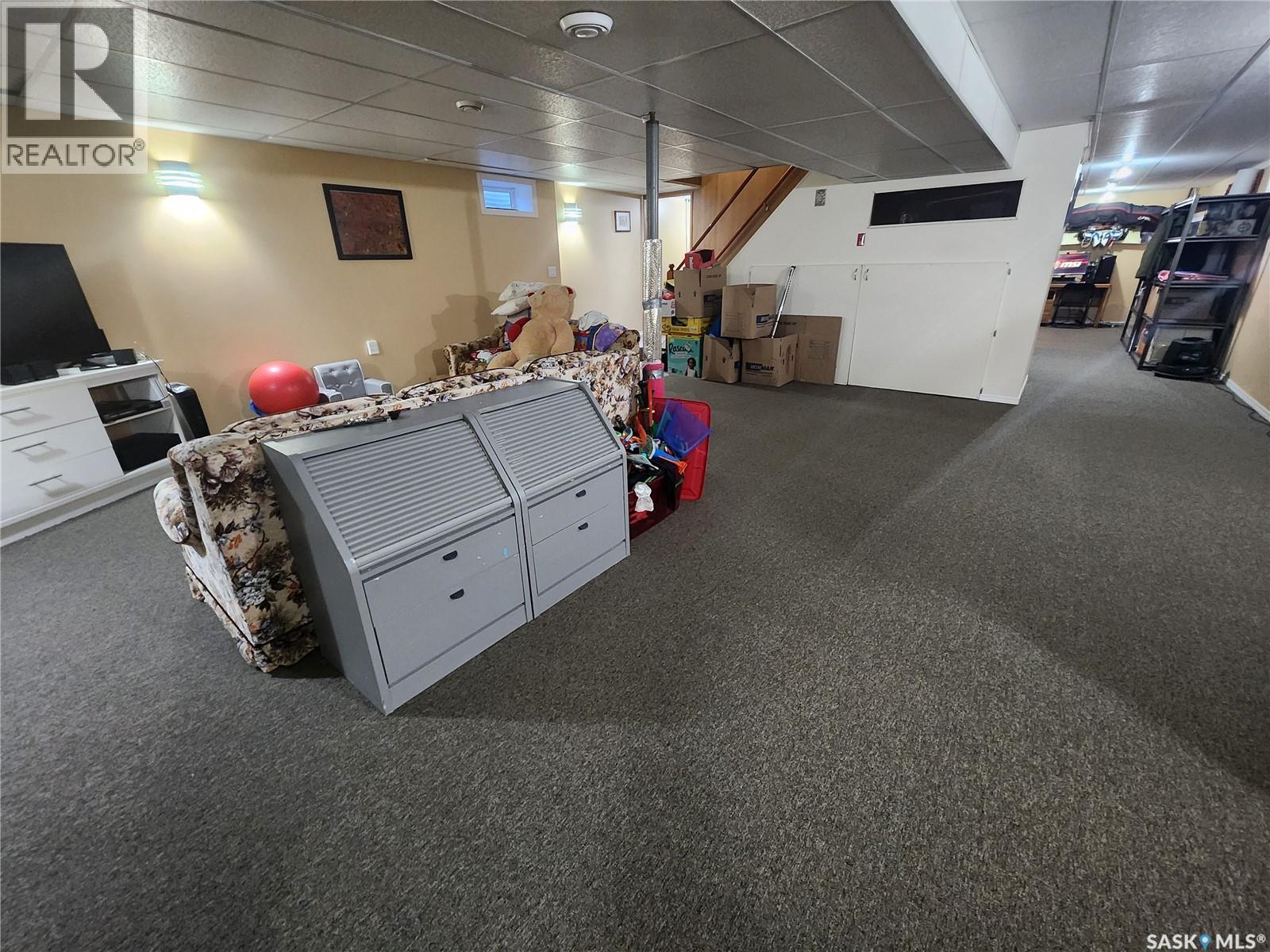 304 Second Avenue E, Lampman, Saskatchewan  S0C 1N0 - Photo 27 - SK030695