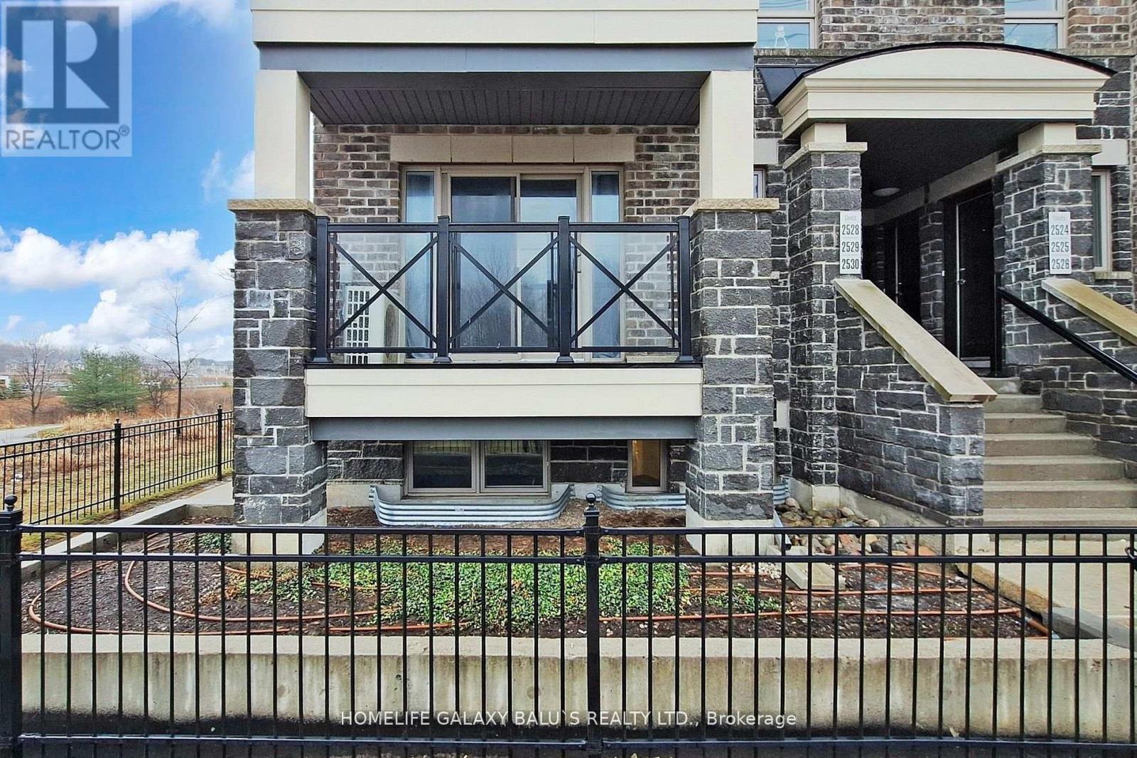 2528 - 30 WESTMEATH LANE, Markham, Ontario