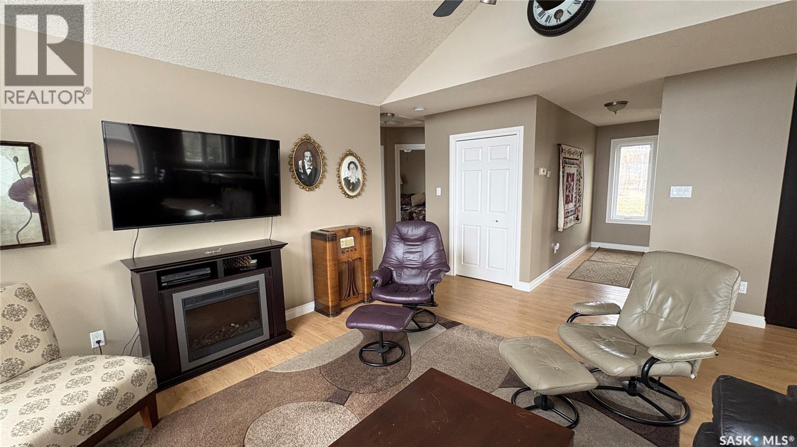 17 Rock Ridge, Longlaketon Rm No. 219, Saskatchewan  S0G 4L0 - Photo 6 - SK033601