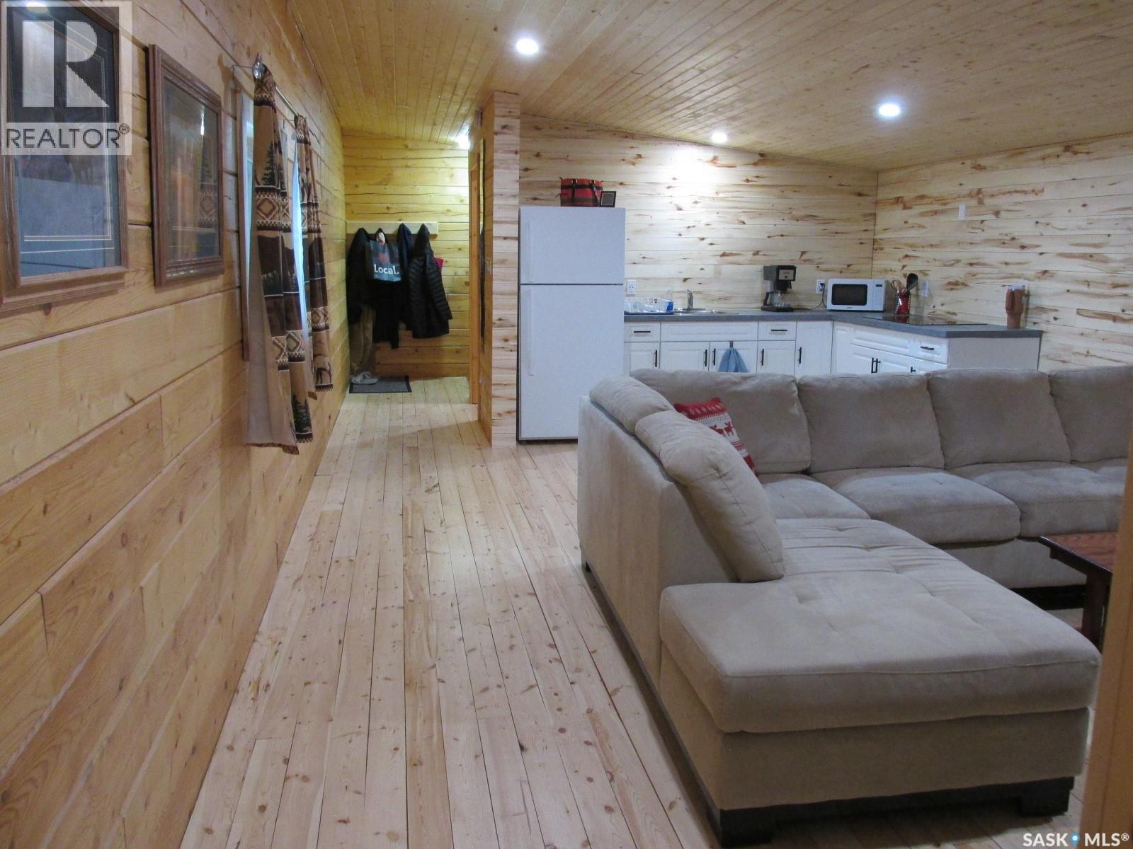 109 Rustad Avenue, White Fox, Saskatchewan  S0J 3B0 - Photo 11 - SK033784