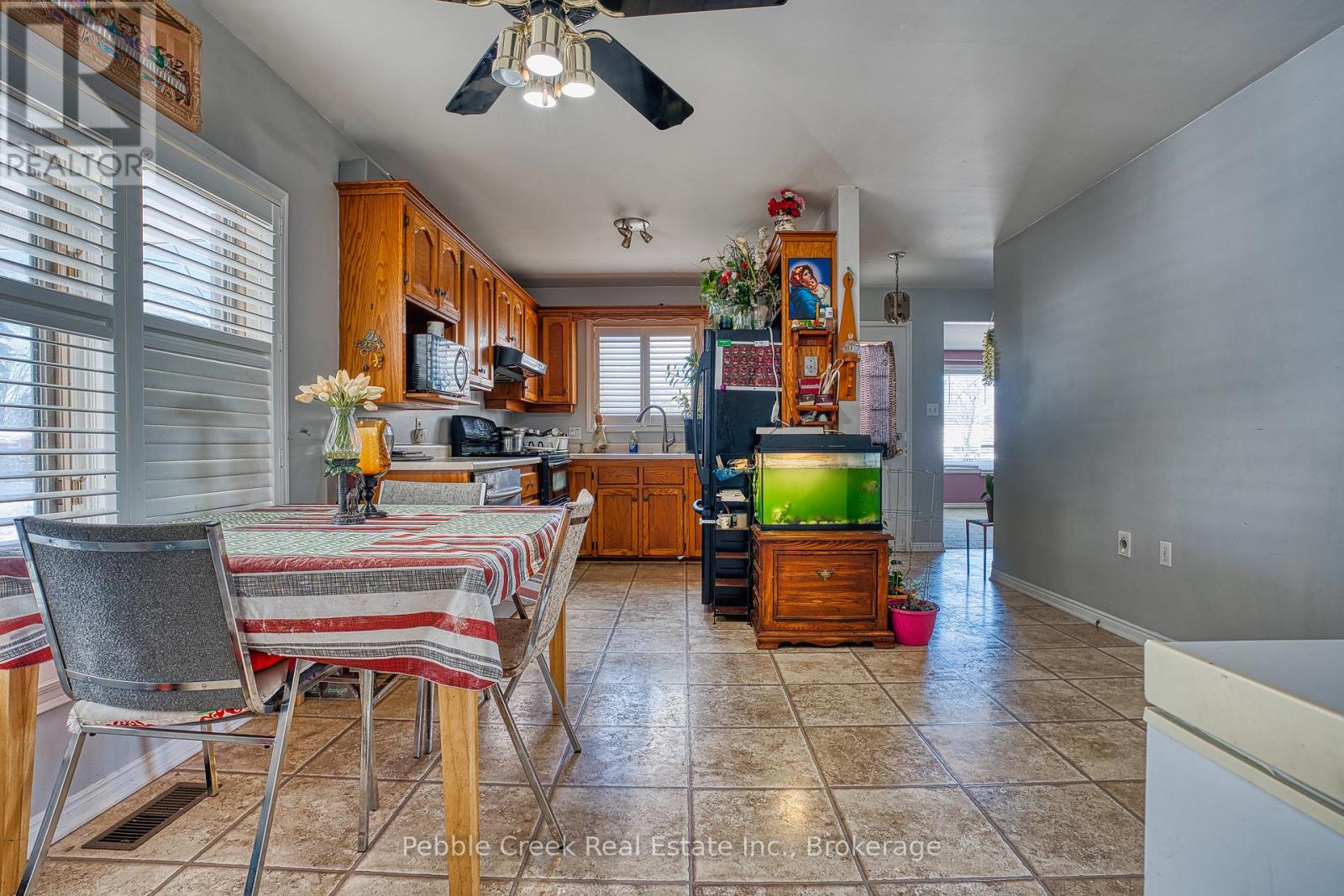 189 Hincks Street, Goderich, Ontario  N7A 3C9 - Photo 8 - X12760390