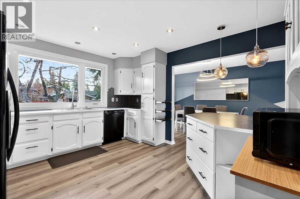 611 Lake Linnet Crescent Se, Calgary, Alberta  T2J 2J3 - Photo 10 - A2303802