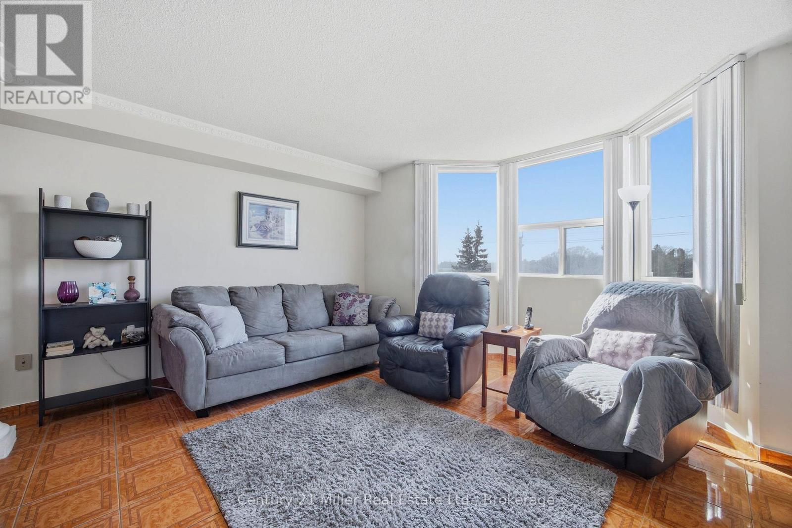 3845 Lakeshore Boulevard W, Toronto, Ontario  M8W 4Y3 - Photo 13 - W13038800