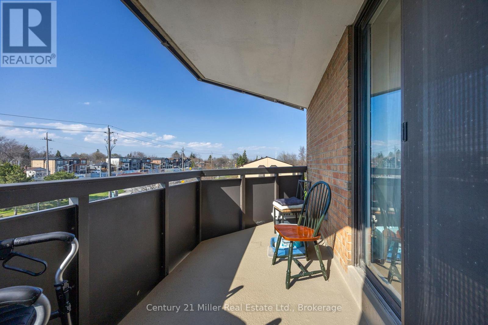 3845 Lakeshore Boulevard W, Toronto, Ontario  M8W 4Y3 - Photo 23 - W13038800