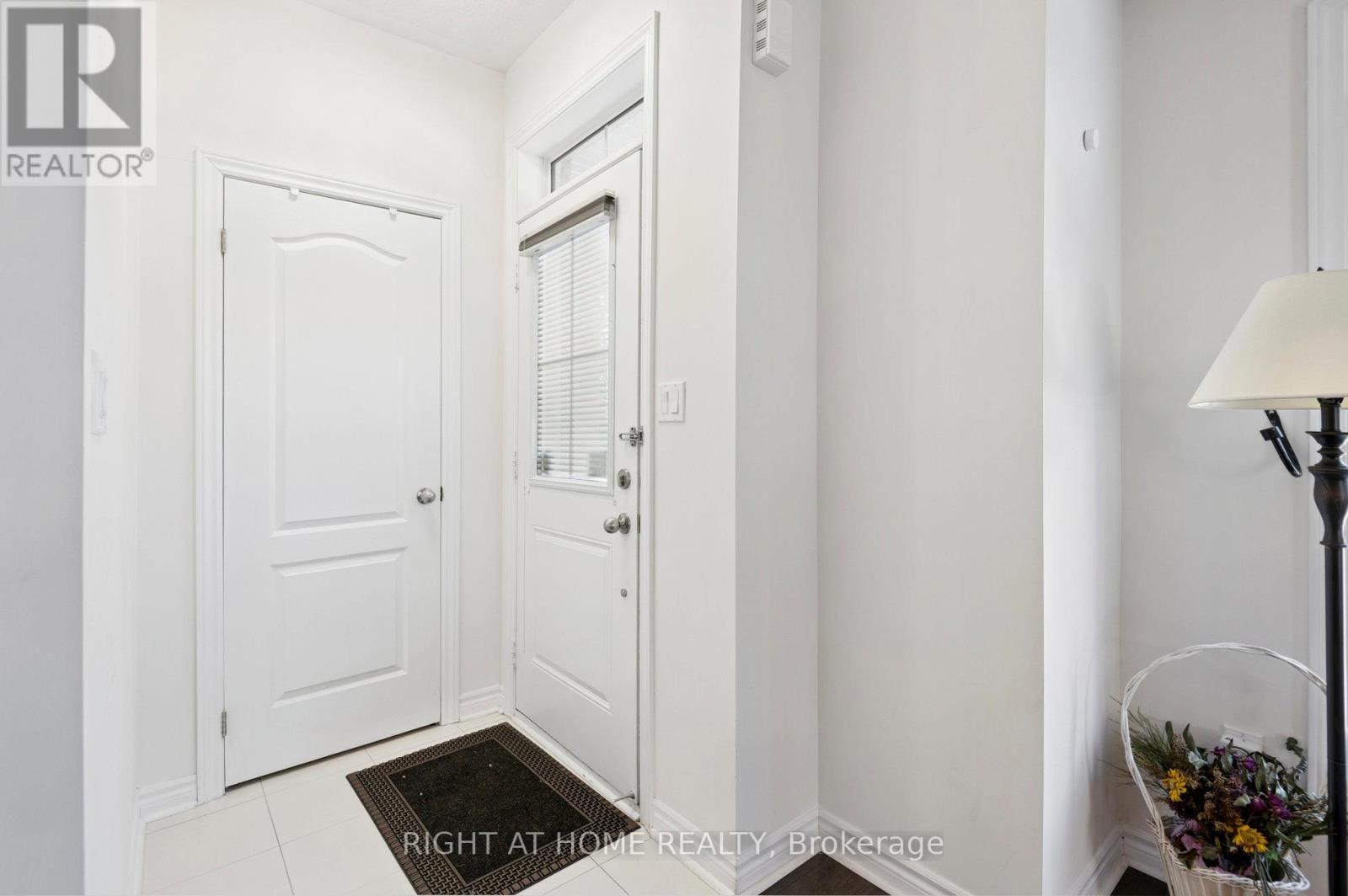 14 - 1255 Bridletowne Circle, Toronto, Ontario  M1W 0A5 - Photo 2 - E13038792