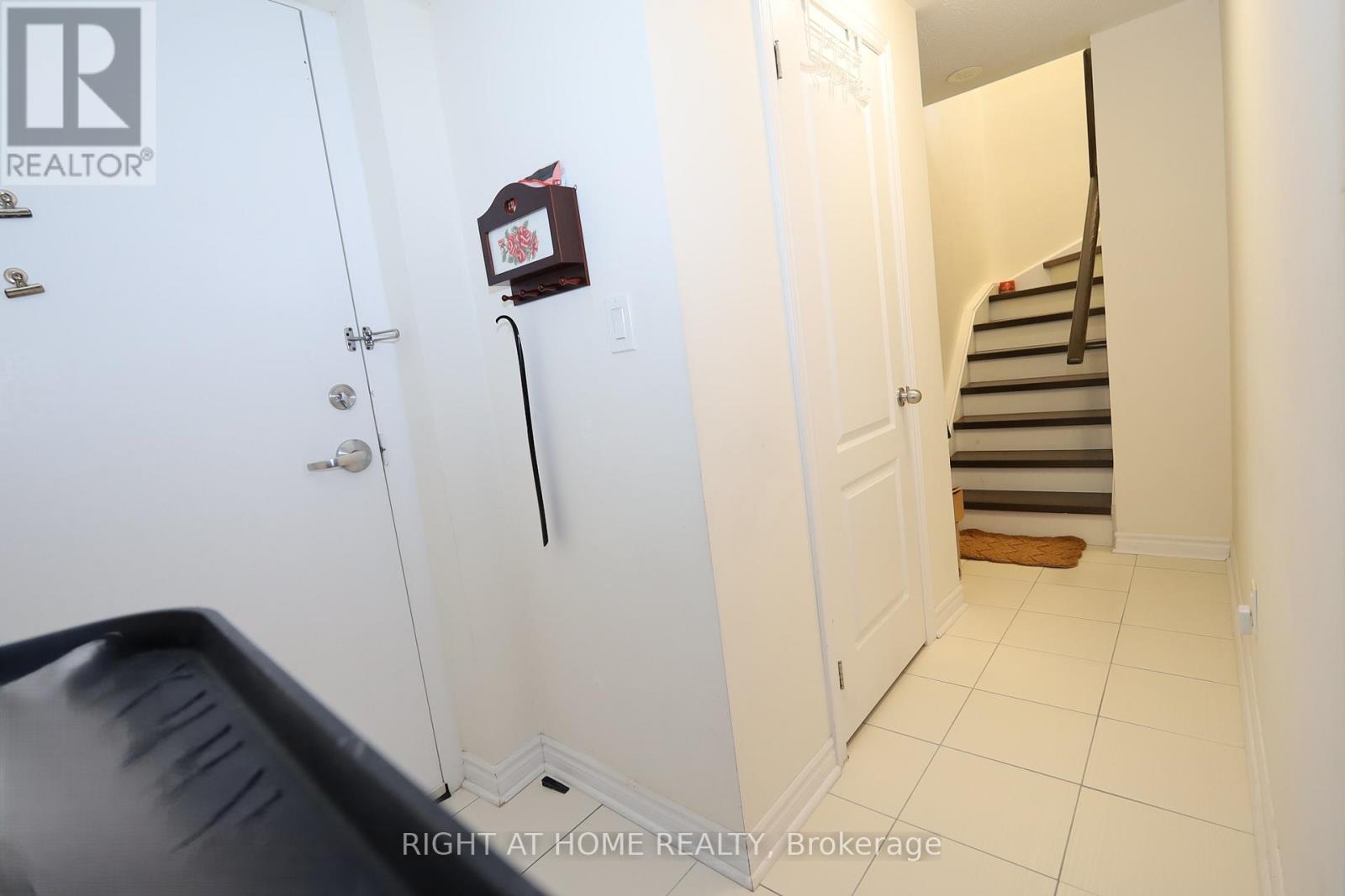 14 - 1255 Bridletowne Circle, Toronto, Ontario  M1W 0A5 - Photo 24 - E13038792