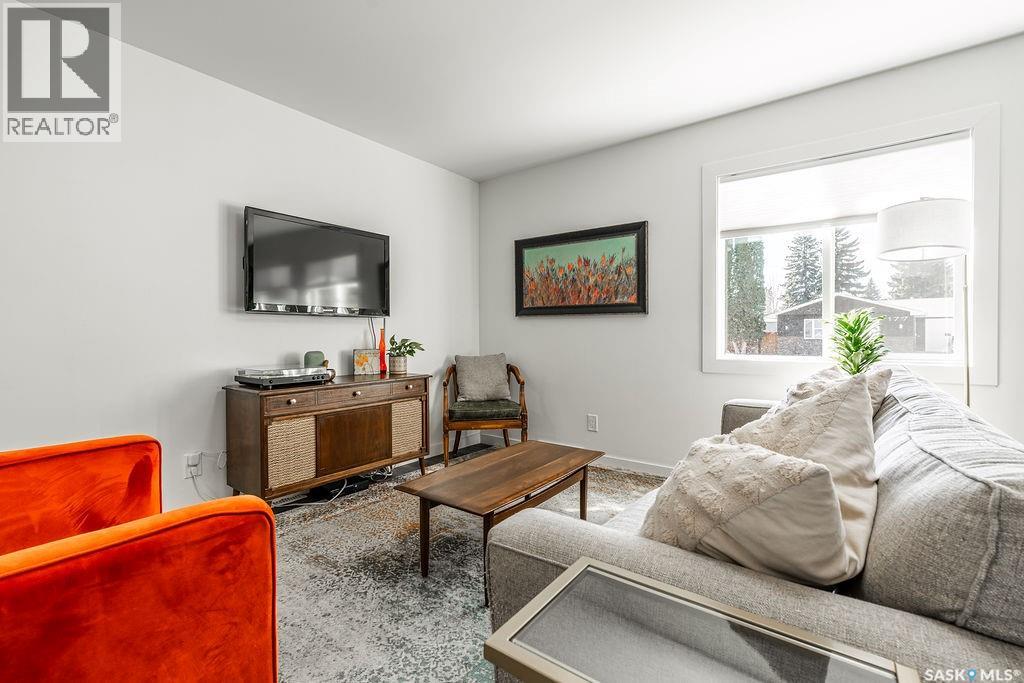 176 Tucker Crescent, Saskatoon, Saskatchewan  S7H 3H9 - Photo 8 - SK033751