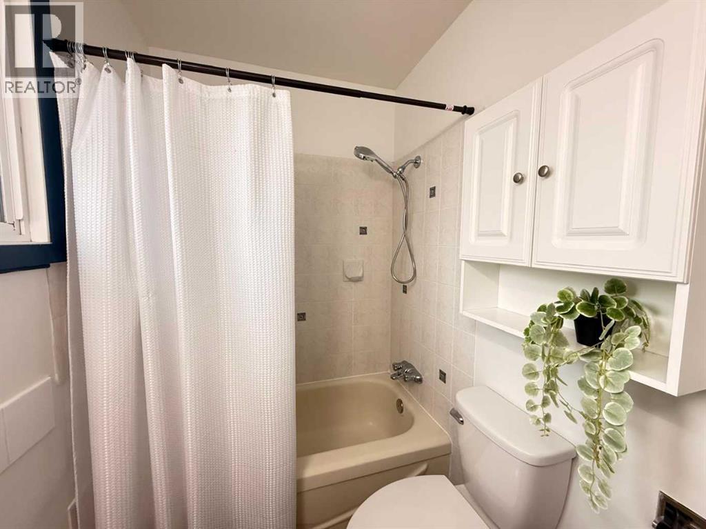 5632 Dalhousie Drive Nw, Calgary, Alberta  T3A 1P9 - Photo 29 - A2244896