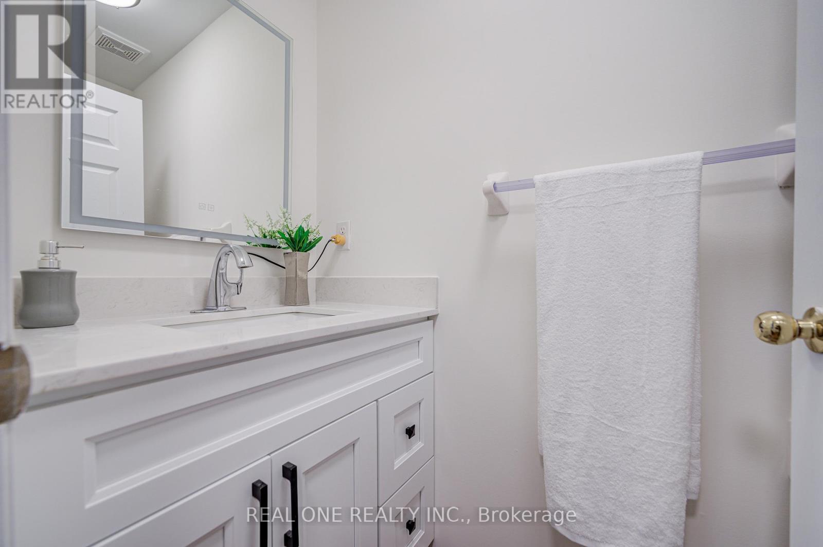 65 Westcliffe Crescent, Richmond Hill, Ontario  L4E 0S5 - Photo 22 - N13038810