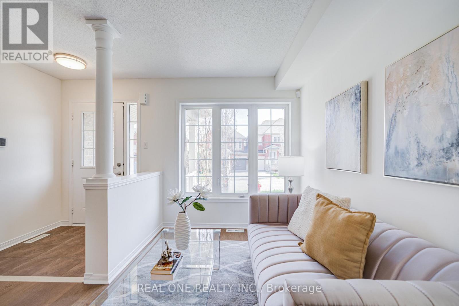 65 Westcliffe Crescent, Richmond Hill, Ontario  L4E 0S5 - Photo 5 - N13038810