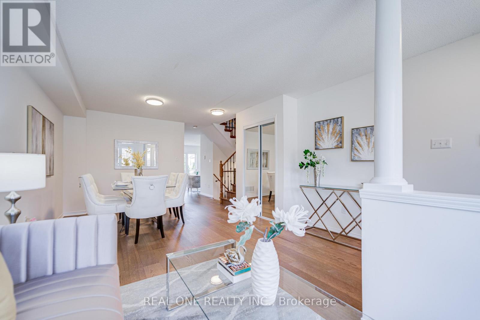 65 Westcliffe Crescent, Richmond Hill, Ontario  L4E 0S5 - Photo 7 - N13038810