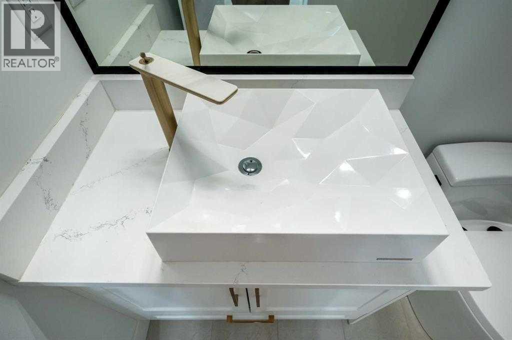 105 Hartford Road NW, Calgary, Alberta  T2K 2A7 - Photo 17 - A2261195