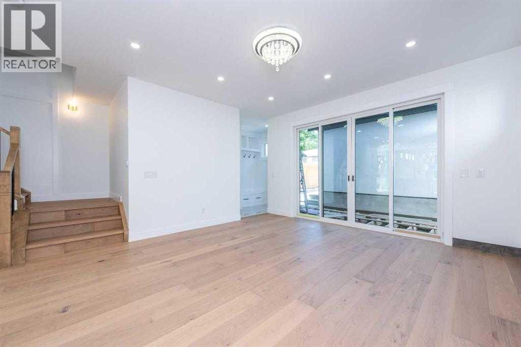 105 Hartford Road NW, Calgary, Alberta  T2K 2A7 - Photo 11 - A2261195