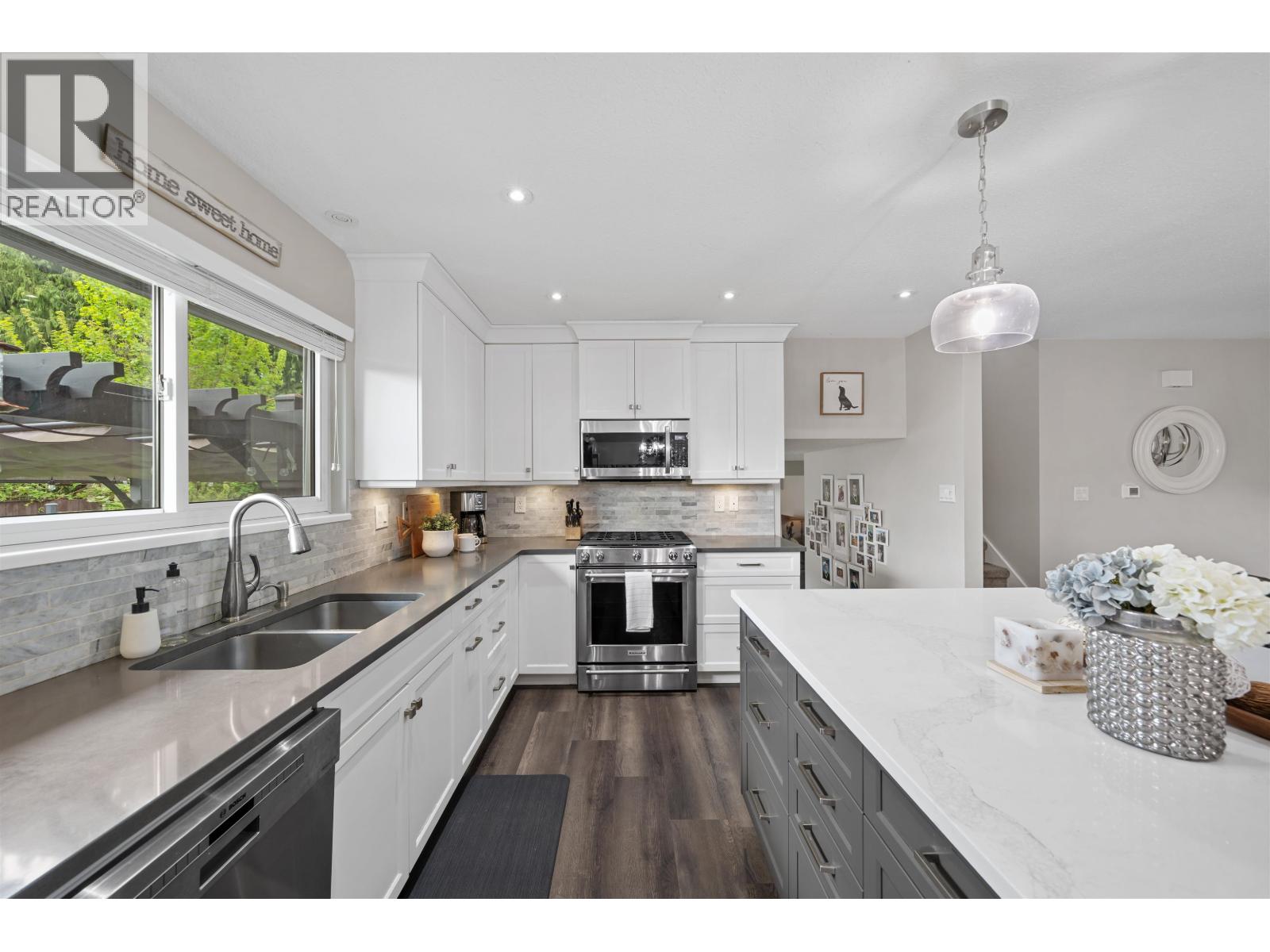 11923 194b Street, Pitt Meadows, British Columbia  V3Y 1K3 - Photo 11 - R3115338