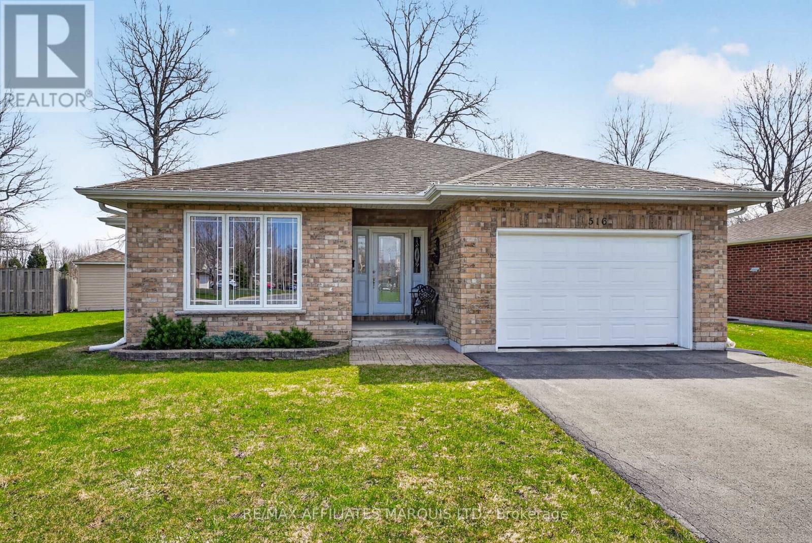 516 JO ANNE CRESCENT, Cornwall, Ontario