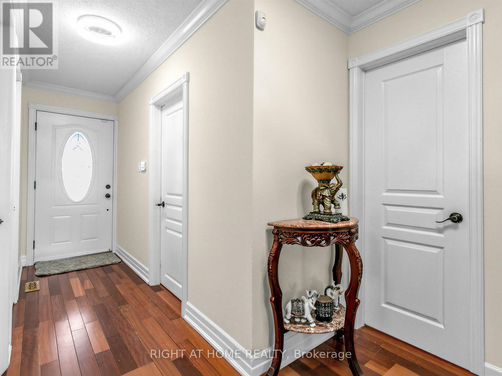 137 Beech Street, Brampton, Ontario  L6V 2Z2 - Photo 11 - W13038820