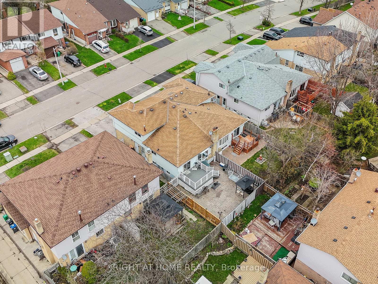 137 Beech Street, Brampton, Ontario  L6V 2Z2 - Photo 31 - W13038820