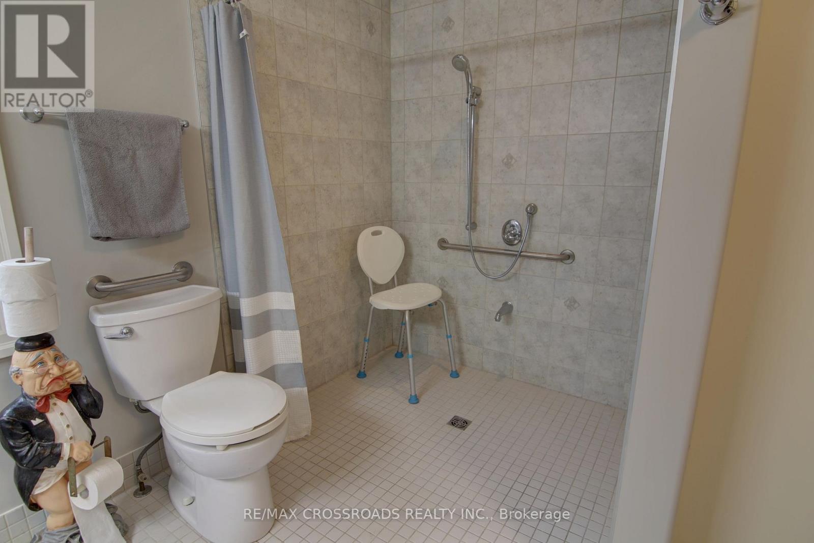 8 Green Arbour Way, Kawartha Lakes, Ontario  K9V 0E6 - Photo 16 - X13038794