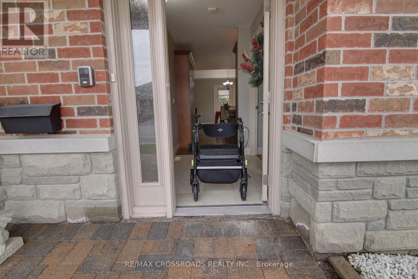 8 Green Arbour Way, Kawartha Lakes, Ontario  K9V 0E6 - Photo 27 - X13038794