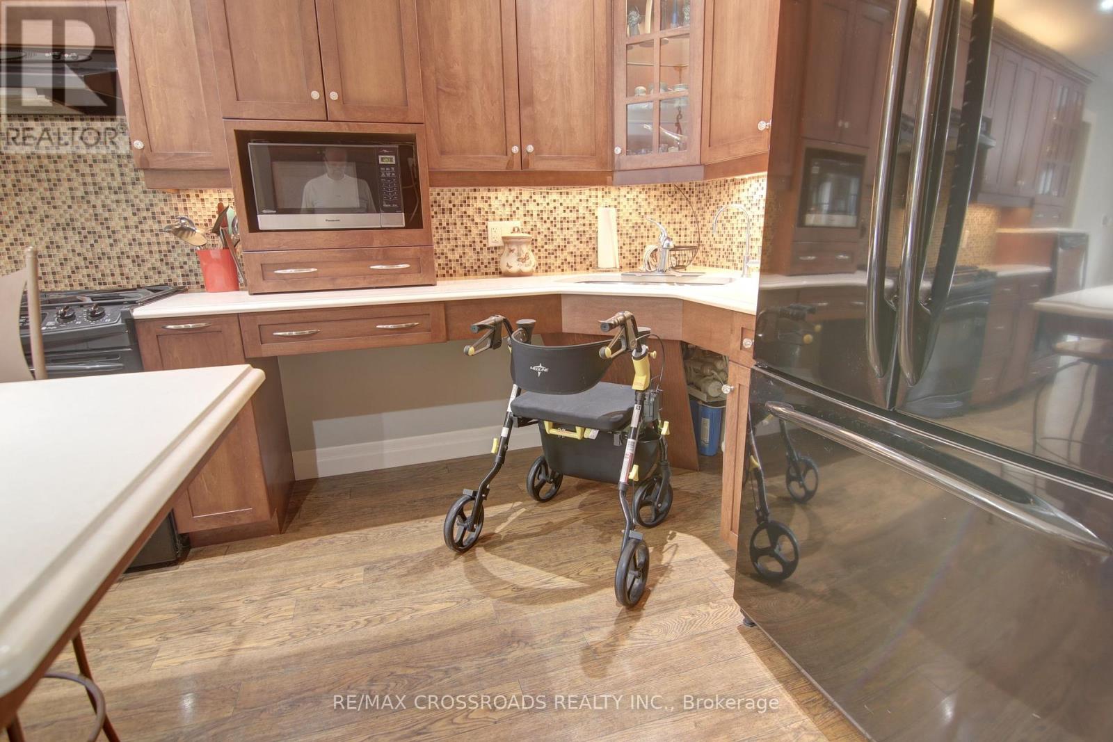 8 Green Arbour Way, Kawartha Lakes, Ontario  K9V 0E6 - Photo 28 - X13038794