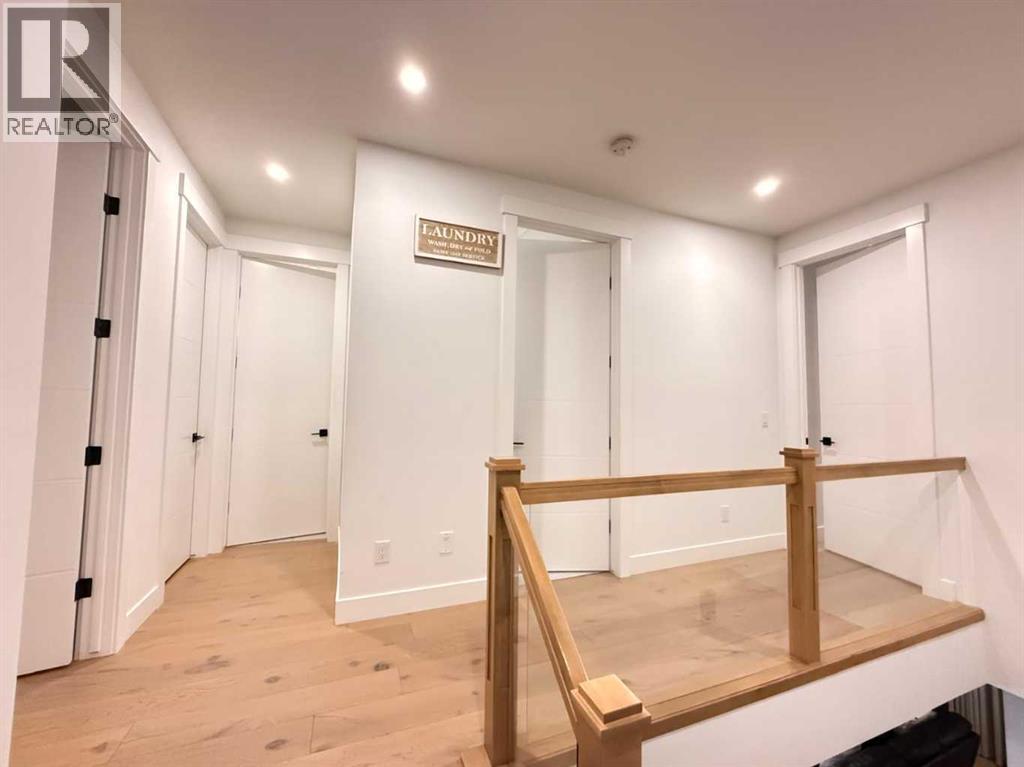 103 Hartford Road NW, Calgary, Alberta  T2K 2A7 - Photo 10 - A2282978