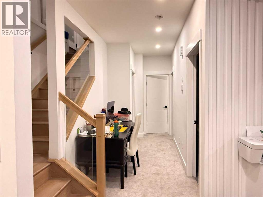 103 Hartford Road NW, Calgary, Alberta  T2K 2A7 - Photo 18 - A2282978