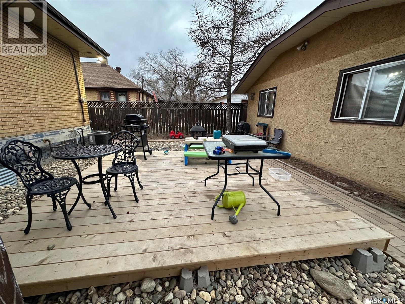 429 Third Street, Estevan, Saskatchewan  S4A 0P1 - Photo 23 - SK033839