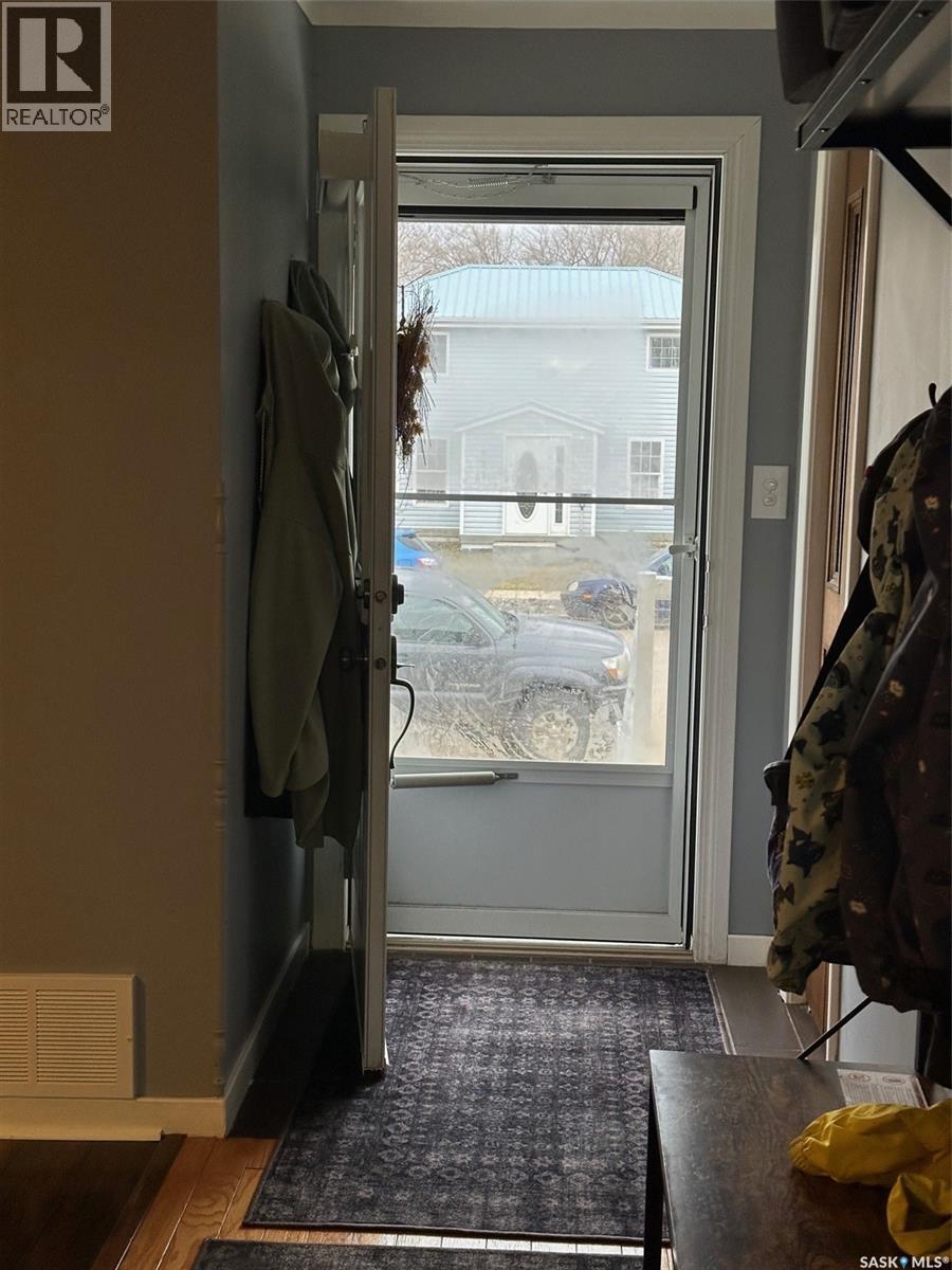 429 Third Street, Estevan, Saskatchewan  S4A 0P1 - Photo 5 - SK033839