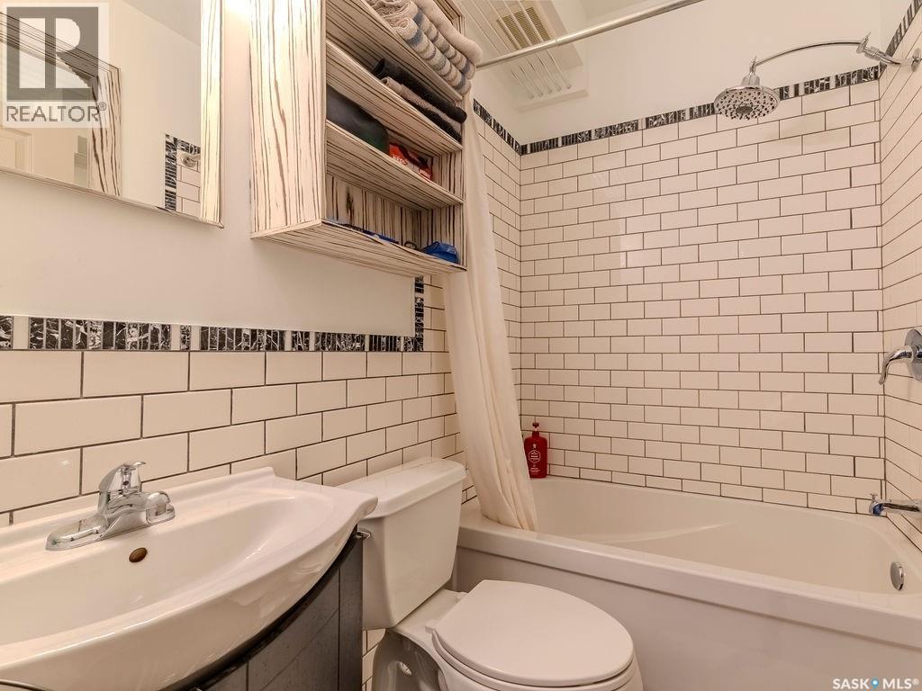 710 I Avenue S, Saskatoon, Saskatchewan  S7M 1Y9 - Photo 12 - SK033829