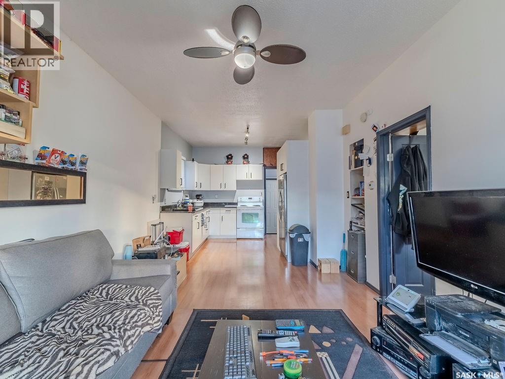 710 I Avenue S, Saskatoon, Saskatchewan  S7M 1Y9 - Photo 5 - SK033829