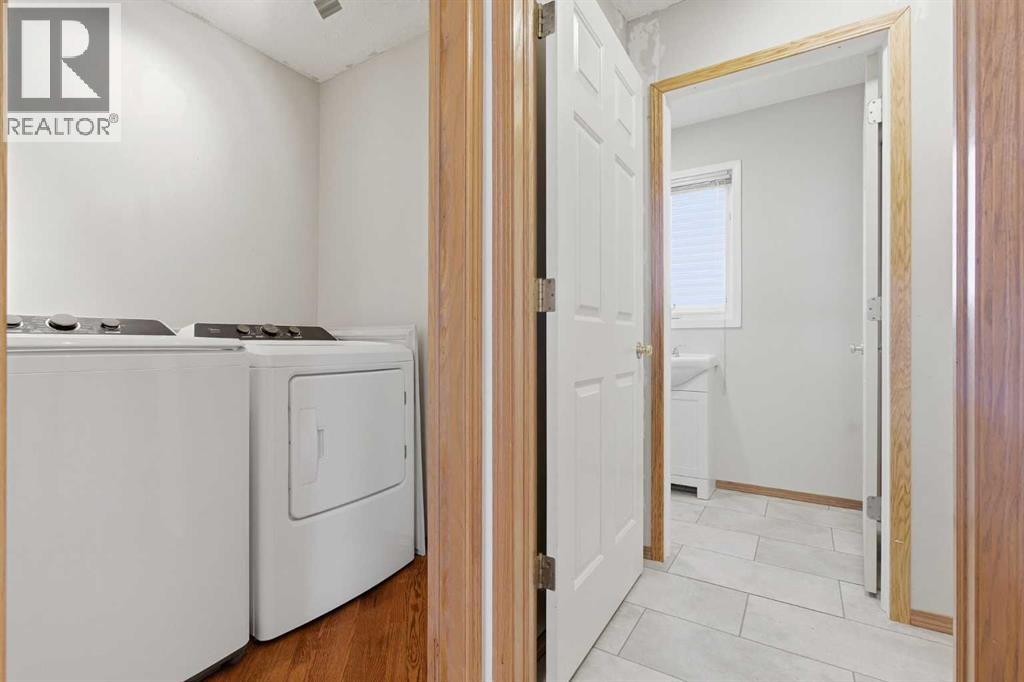 105 Crystalridge Drive, Okotoks, Alberta  T1S 1P4 - Photo 17 - A2301384