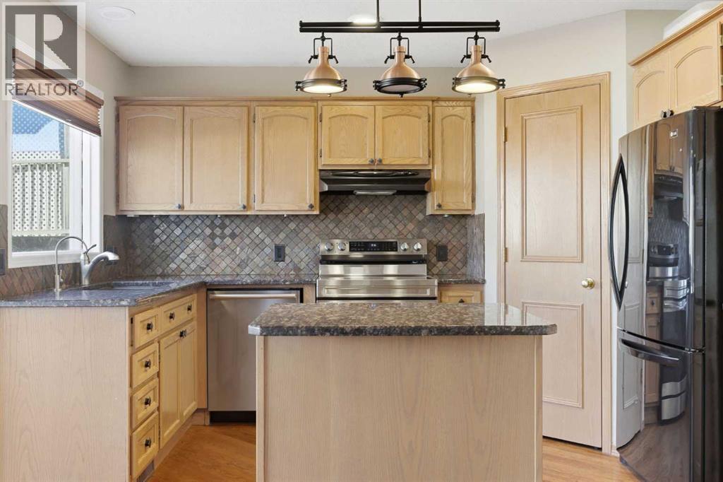 105 Crystalridge Drive, Okotoks, Alberta  T1S 1P4 - Photo 13 - A2301384