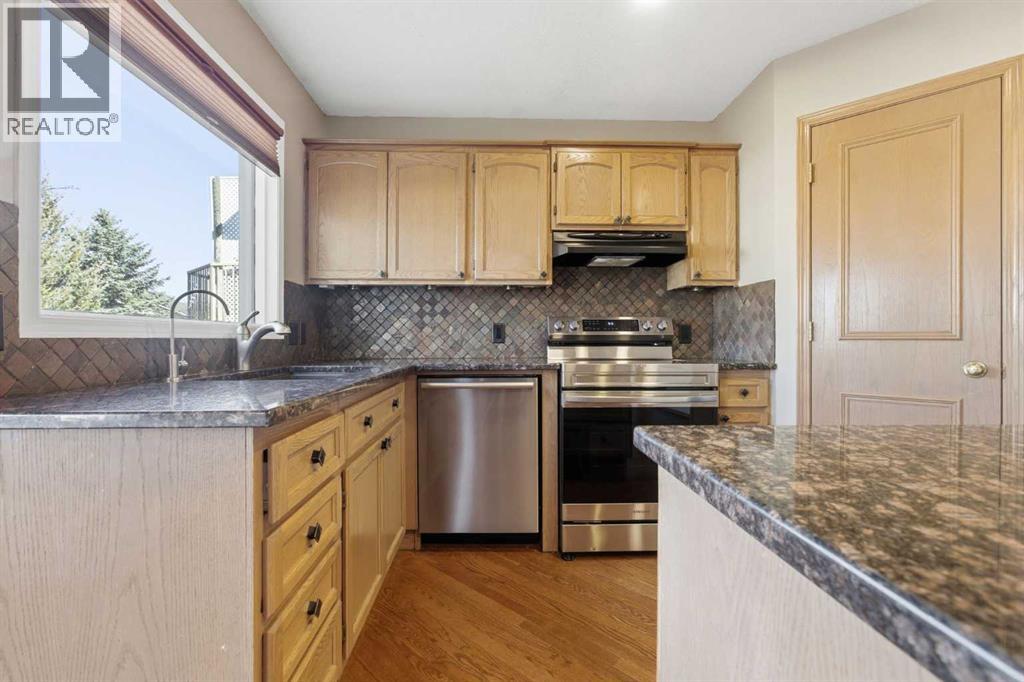 105 Crystalridge Drive, Okotoks, Alberta  T1S 1P4 - Photo 12 - A2301384