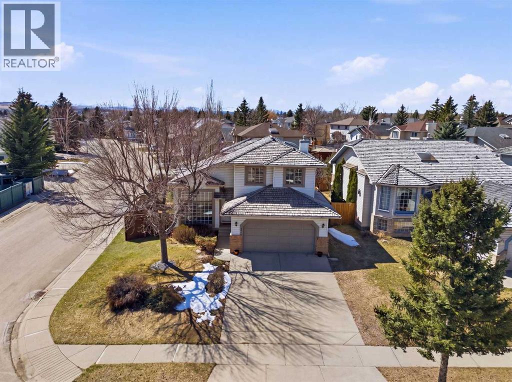 105 Crystalridge Drive, Okotoks, Alberta  T1S 1P4 - Photo 3 - A2301384