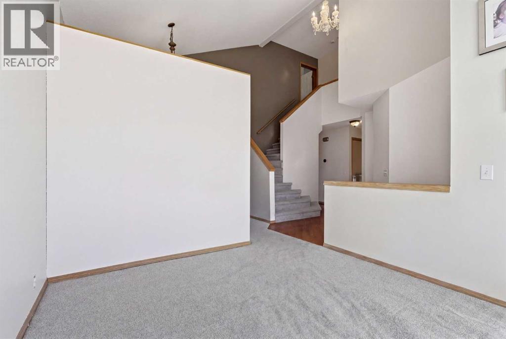 105 Crystalridge Drive, Okotoks, Alberta  T1S 1P4 - Photo 7 - A2301384