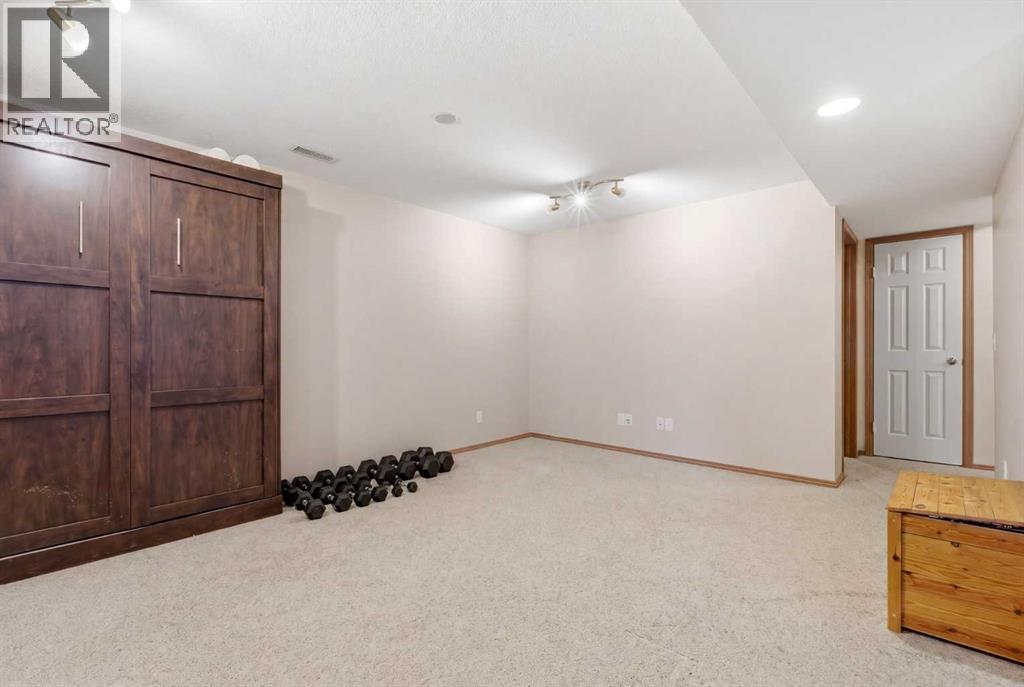 105 Crystalridge Drive, Okotoks, Alberta  T1S 1P4 - Photo 33 - A2301384