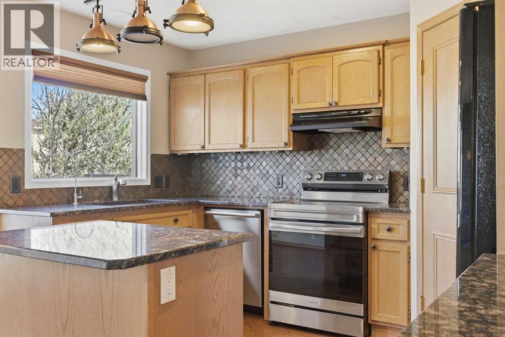 105 Crystalridge Drive, Okotoks, Alberta  T1S 1P4 - Photo 11 - A2301384