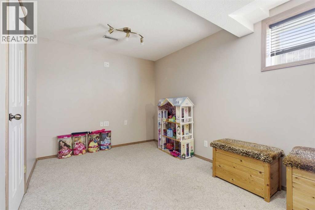 105 Crystalridge Drive, Okotoks, Alberta  T1S 1P4 - Photo 32 - A2301384