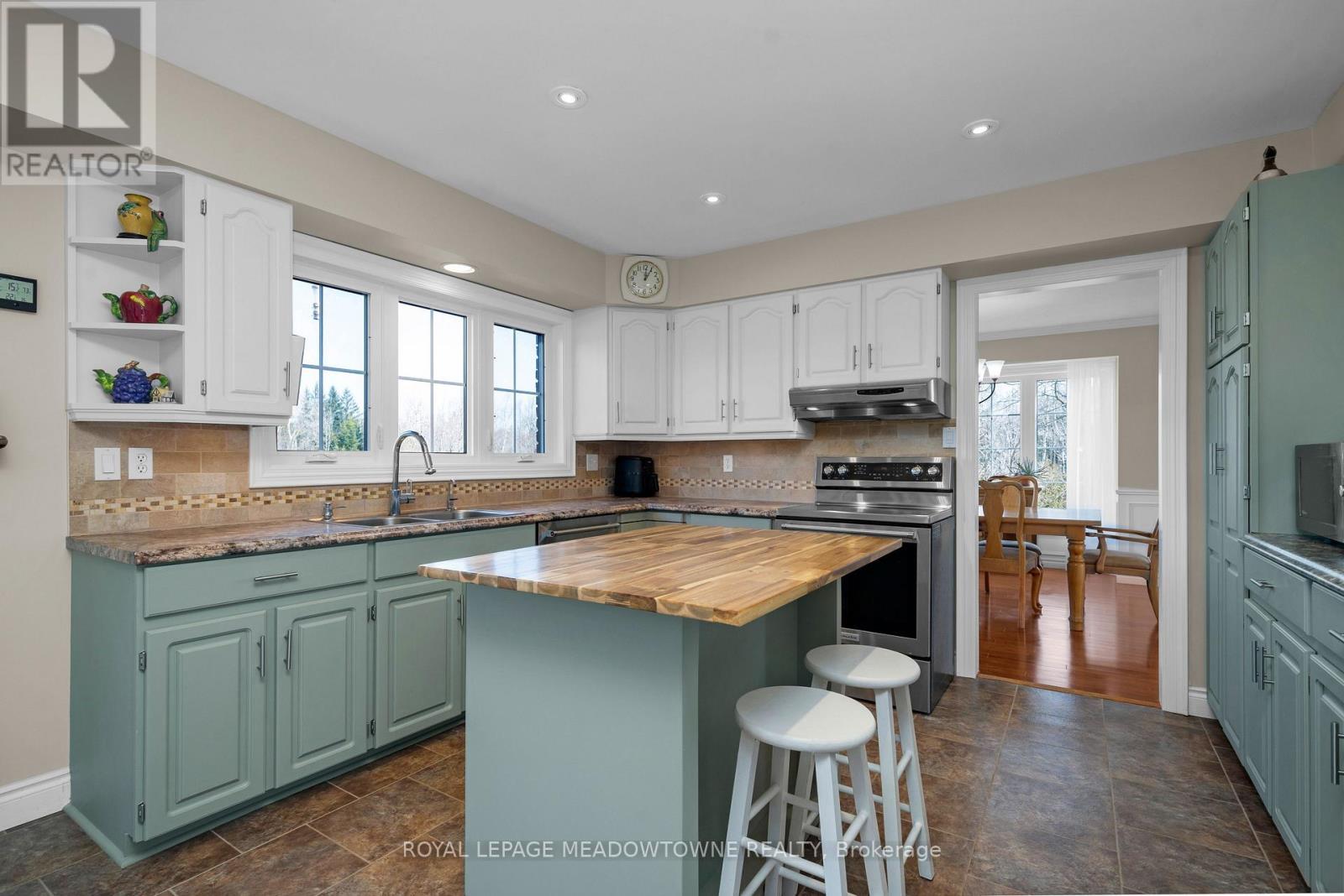 4905 First Line, Erin, Ontario  L7J 2L9 - Photo 10 - X12878834