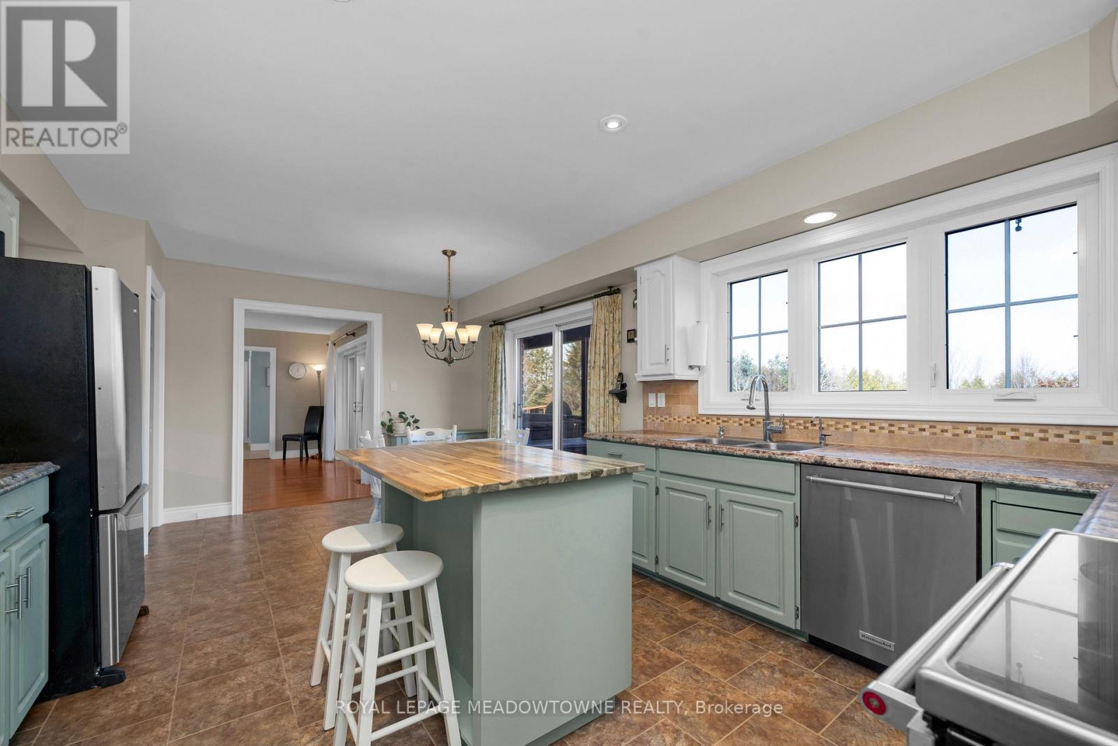 4905 First Line, Erin, Ontario  L7J 2L9 - Photo 7 - X12878834