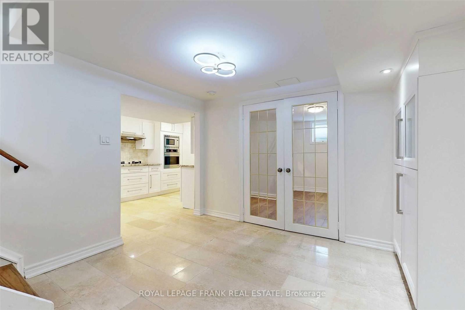 218 Harmony Road N, Oshawa, Ontario  L1G 6L5 - Photo 5 - E13038842