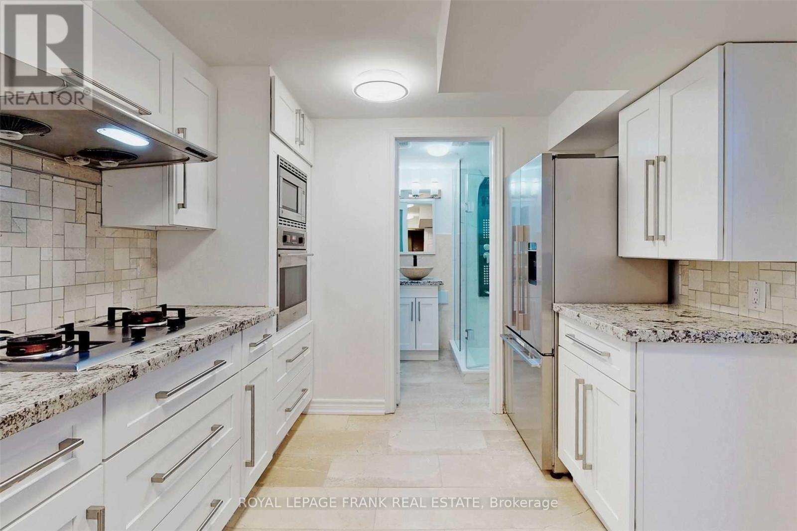 218 Harmony Road N, Oshawa, Ontario  L1G 6L5 - Photo 9 - E13038842