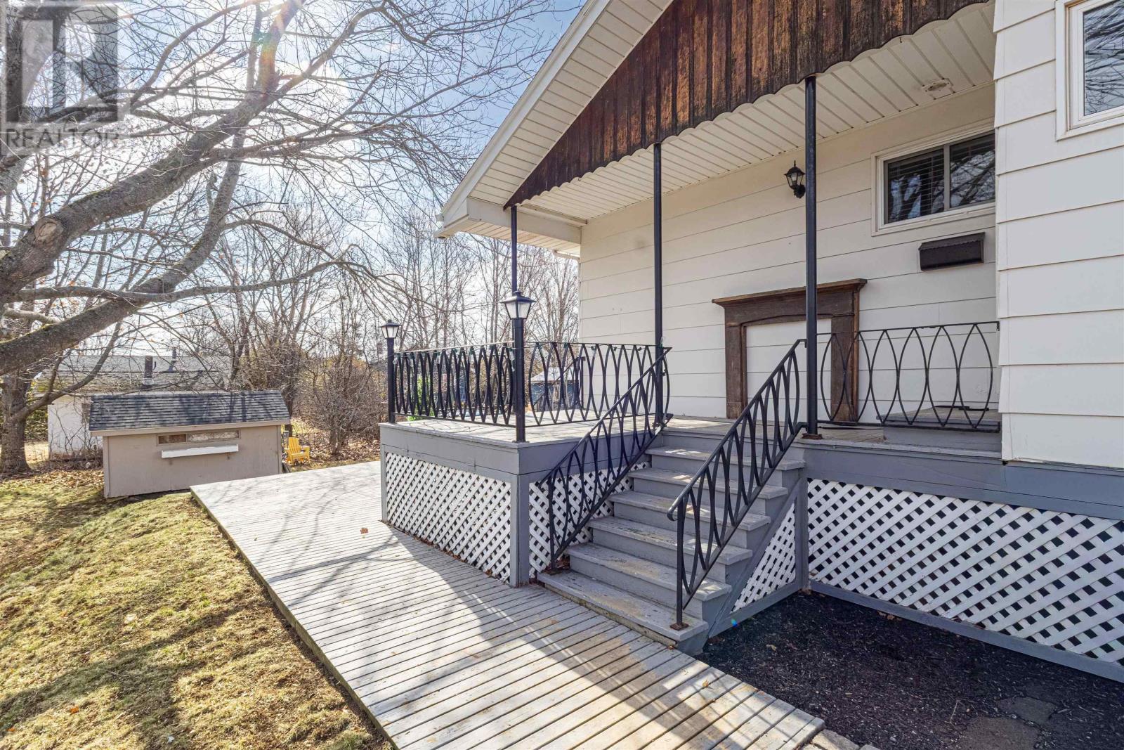 16 Donwood Drive, Charlottetown, Prince Edward Island  C1A 5L2 - Photo 4 - 202608401