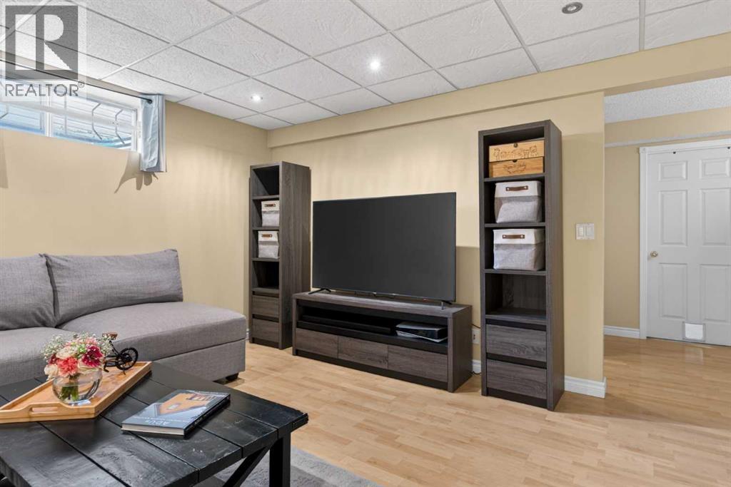 14744 Mt Mckenzie Drive SE, Calgary, Alberta  T2Z 2V1 - Photo 26 - A2303004