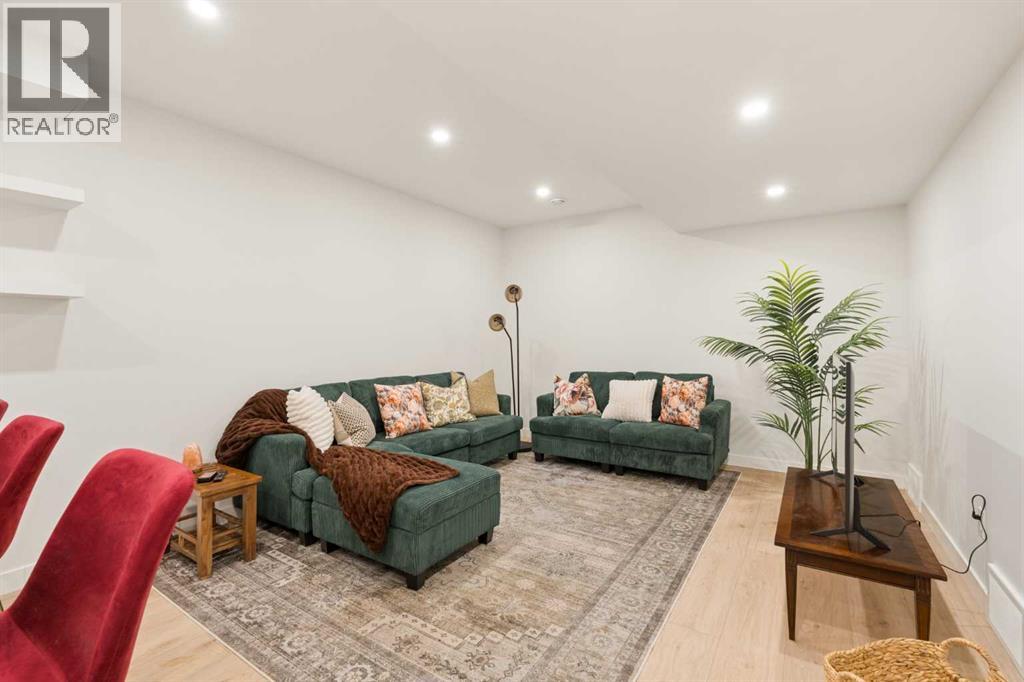 2034 29 Street Sw, Calgary, Alberta  T3E 2J9 - Photo 37 - A2303061