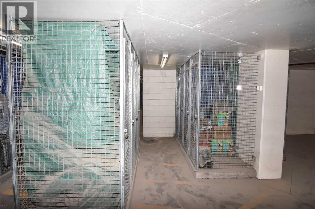 905, 30 Brentwood Common Nw, Calgary, Alberta  T2L 2J9 - Photo 13 - A2291777